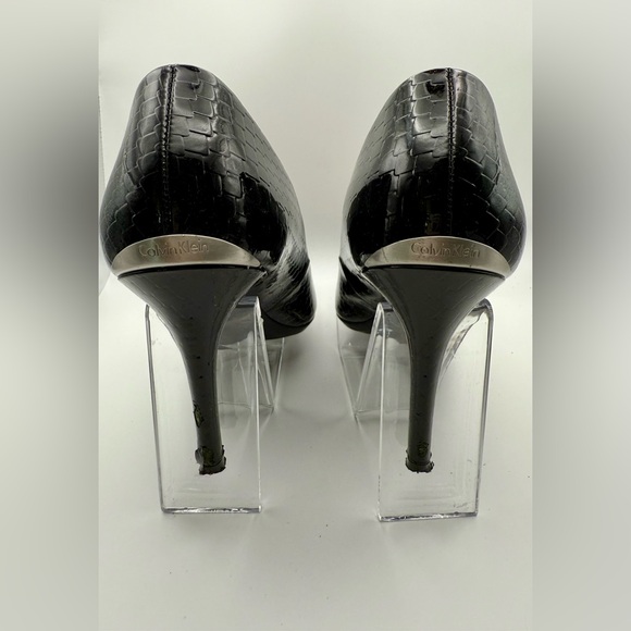Calvin Klein Black Heels Classic Pointed-Toe Pumps - Picture 5 of 6